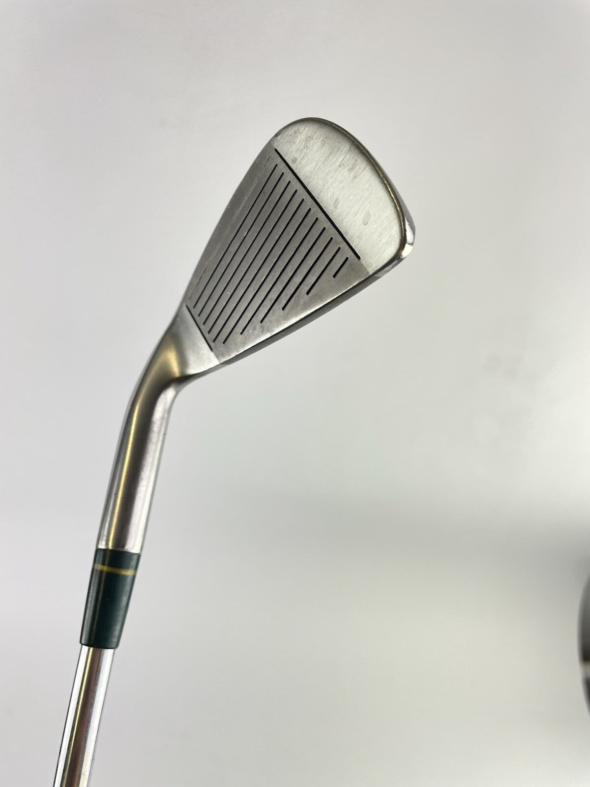 Maruman Golf 4 Iron TAP F-18 Regular Steel /Right Handed /New Grip /1036014