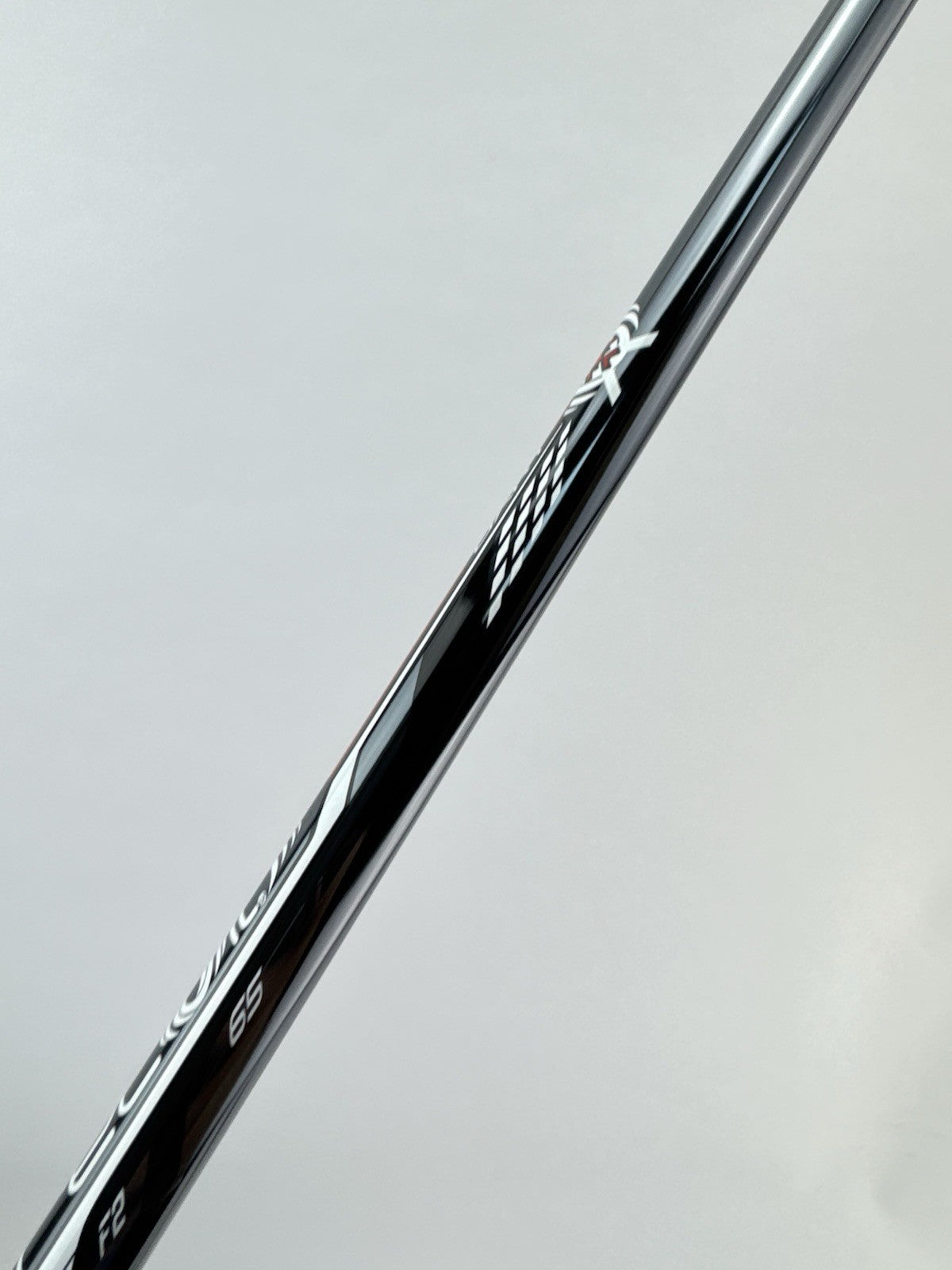 UST Recoil Dart Iron Shaft F2 65 Senior Graphite 34.5” /0.355 Tapered /272356