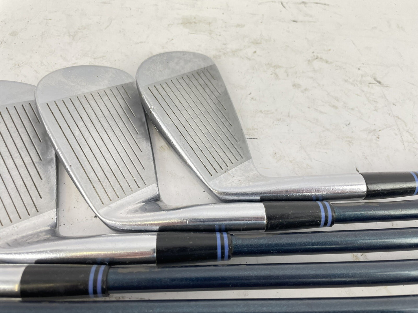 Bridgestone JS Irons Professional 4-PW Forged Regular Graphite /New Grips/33206