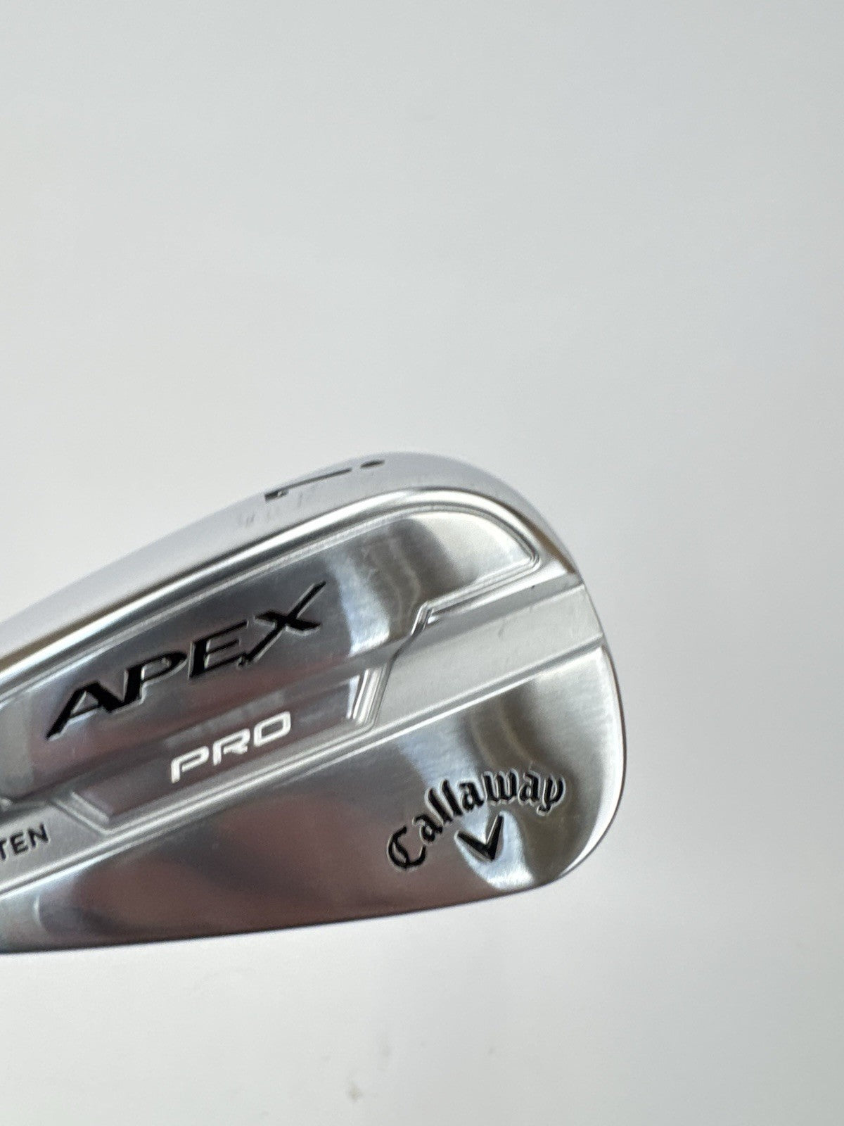 Callaway Apex Pro Ladies 7 Iron Left Handed Cypher Graphite -1/2” /Demo /335904