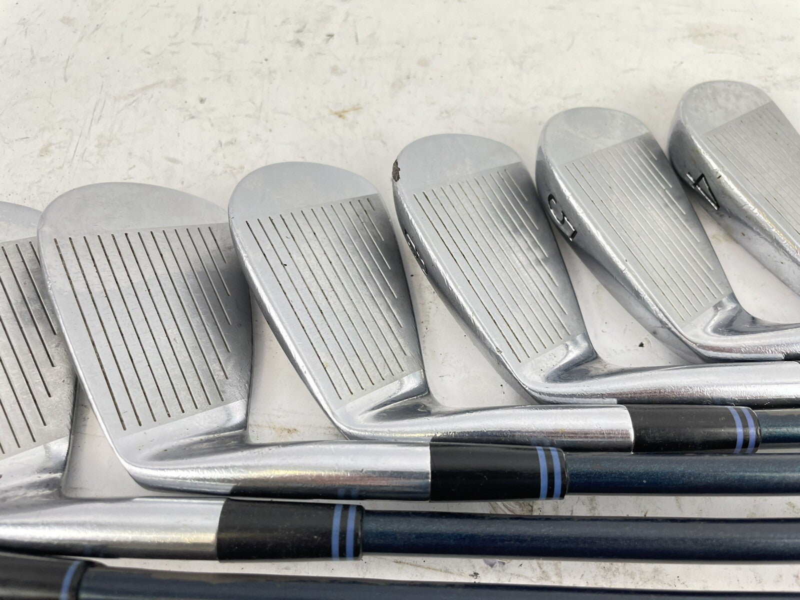 Bridgestone JS Irons Professional 4-PW Forged Regular Graphite /New Grips/33204