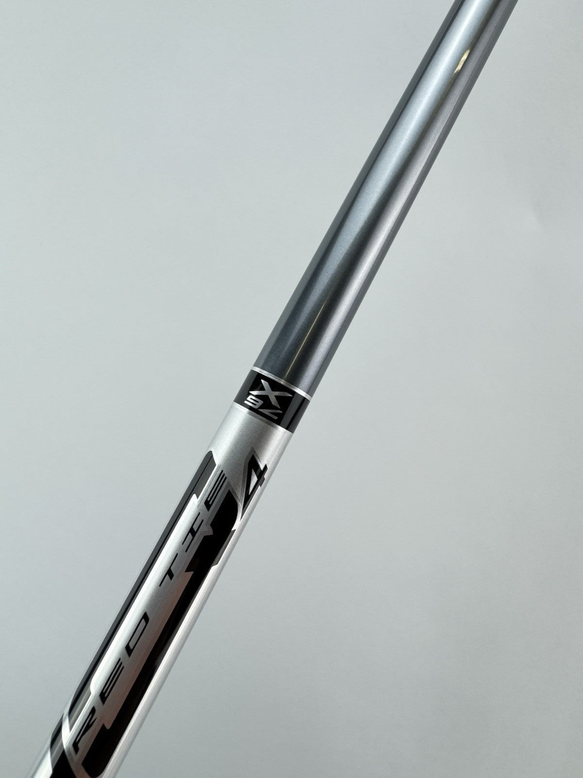 Matrix Ozik Hybrid Iron Shaft Red Tie X Flex Graphite 42 /0.370 Parallel /215105