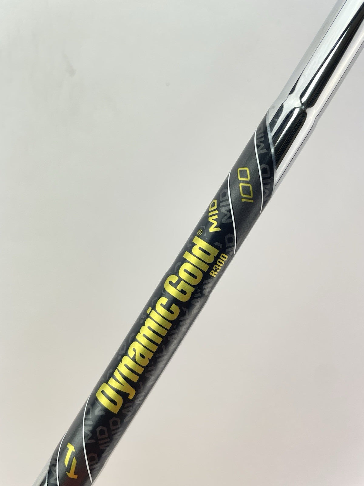 Dynamic Gold Mid 100 Iron Shaft Regular Flex Steel 35.25 /0.355 /259705