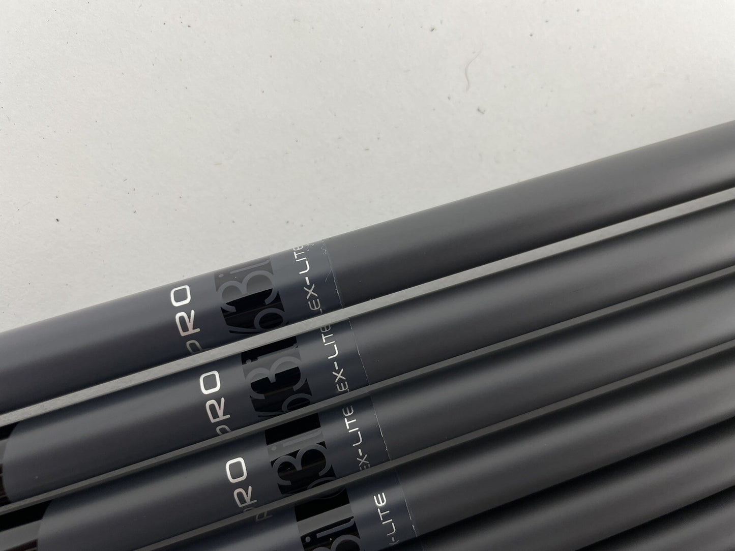 Fujikura Pro 63i Iron Shaft Set (7) Regular Flex Graphite/0.370 Parallel/New4