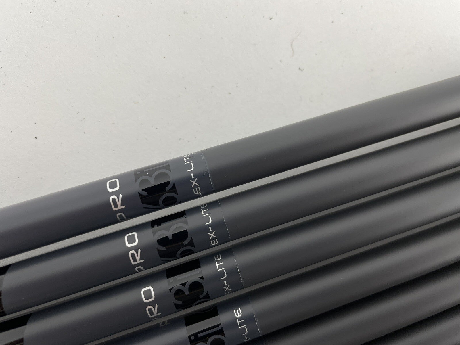 Fujikura Pro 63i Iron Shaft Set (7) Regular Flex Graphite/0.370 Parallel/New4