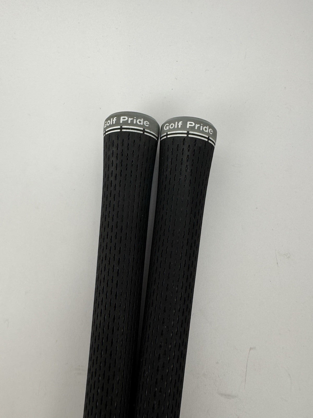 Golf Pride Tour Velvet 360 Soft Grips (2) Midsize /Black /Pulled /355202