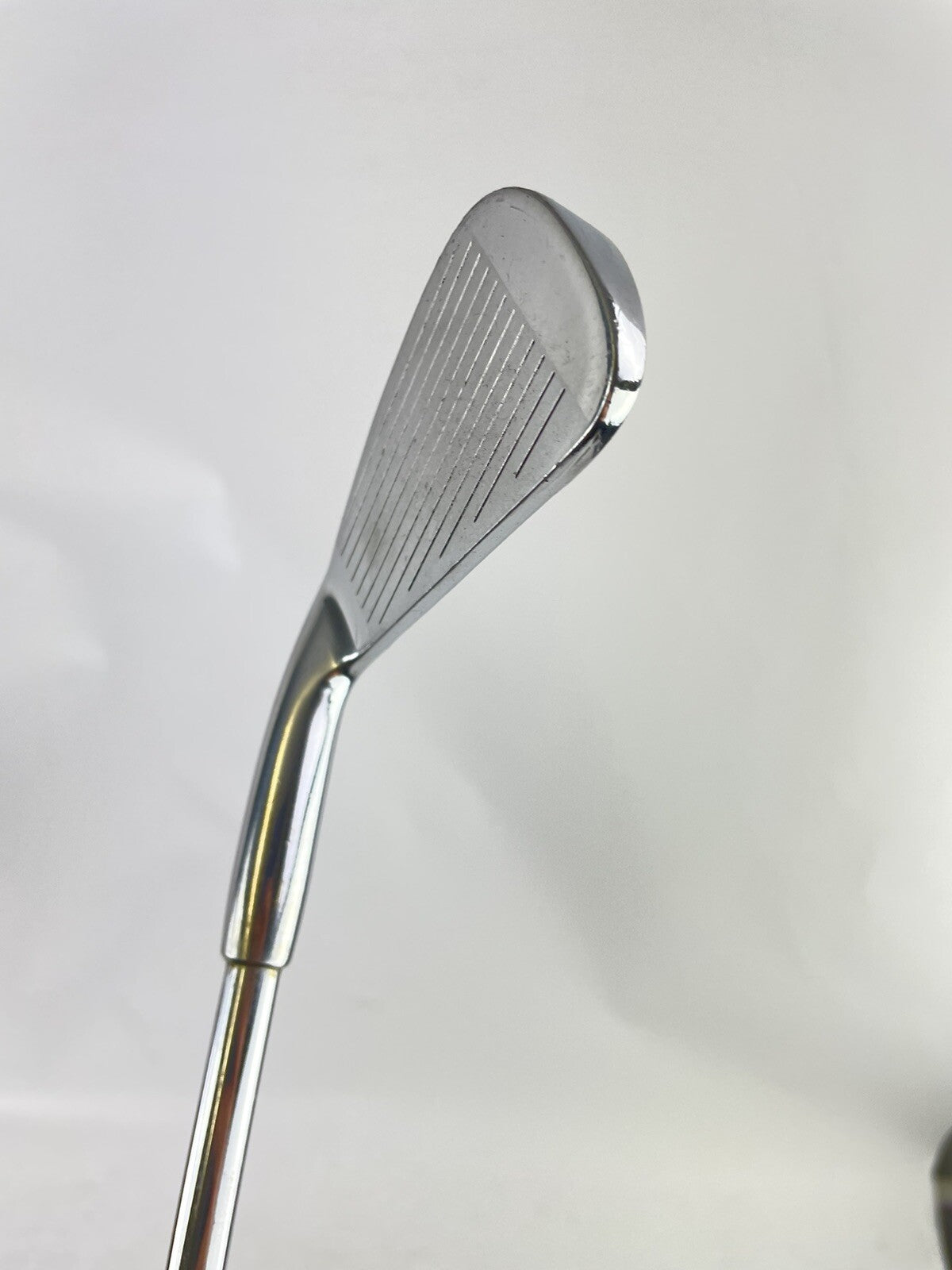 Slazenger Plus 2 Iron Regular Flex Steel /Right Handed /New Grip /900012