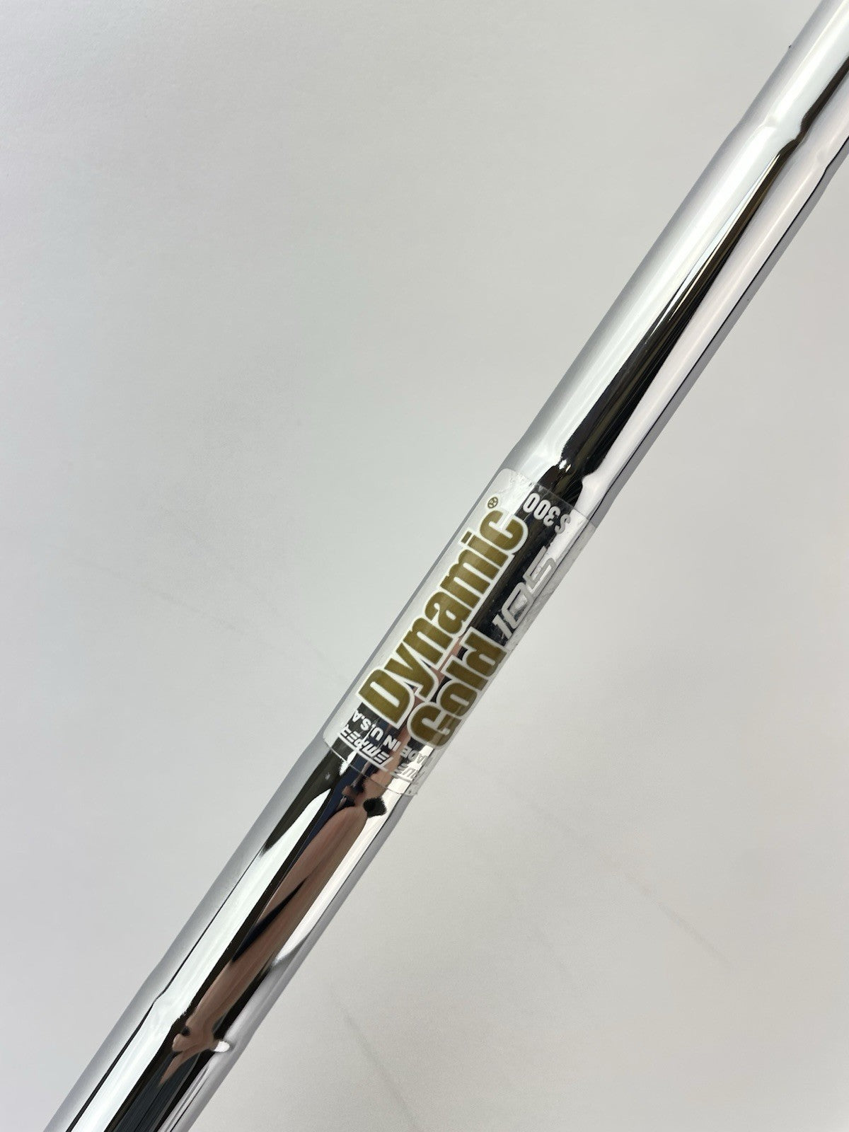Dynamic Gold 105 Iron Shaft S300 Stiff Flex Steel 35.25 /0.355 Tapered /271322