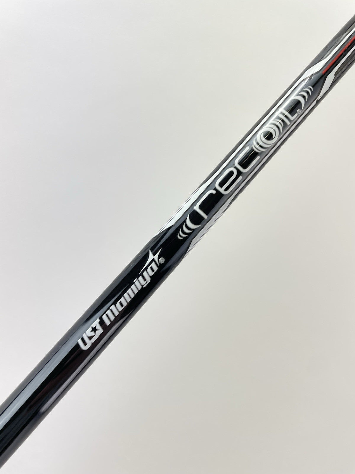 UST Recoil Dart Wedge Shaft 75 Regular Flex Graphite 34.125” /0.355 Taper /289602