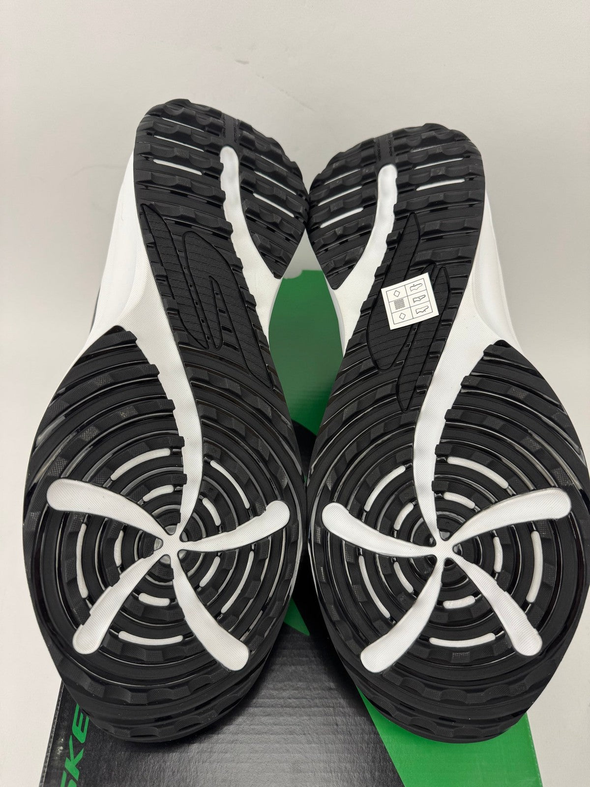 Skechers Flow Slip Ins Golf Shoes Men's UK 10.5 Black Waterproof Comfort/349645