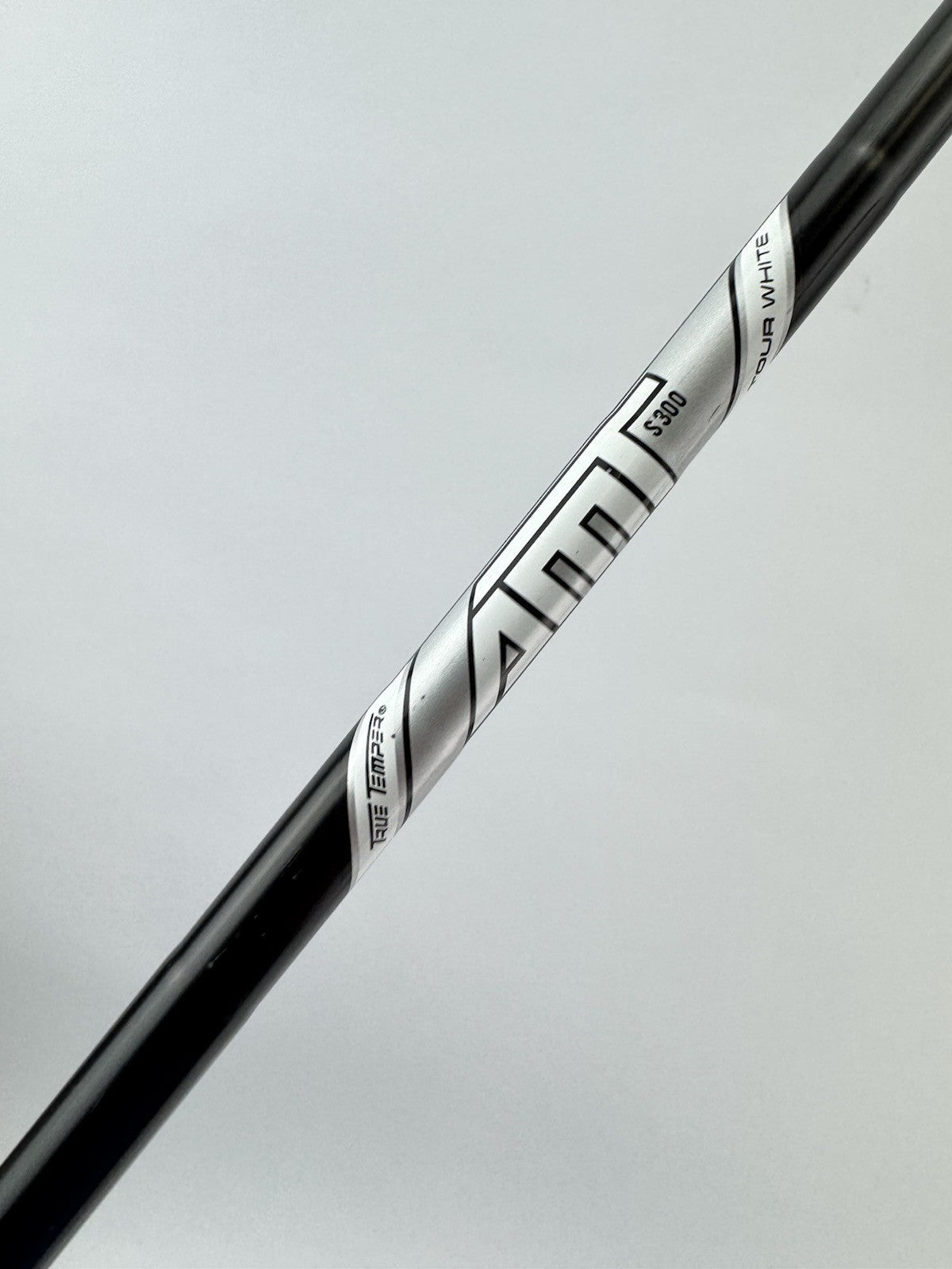 AMT Tour White Iron Shaft S300 Stiff Steel Blackout 35.5” /0.355 Tapered /286172