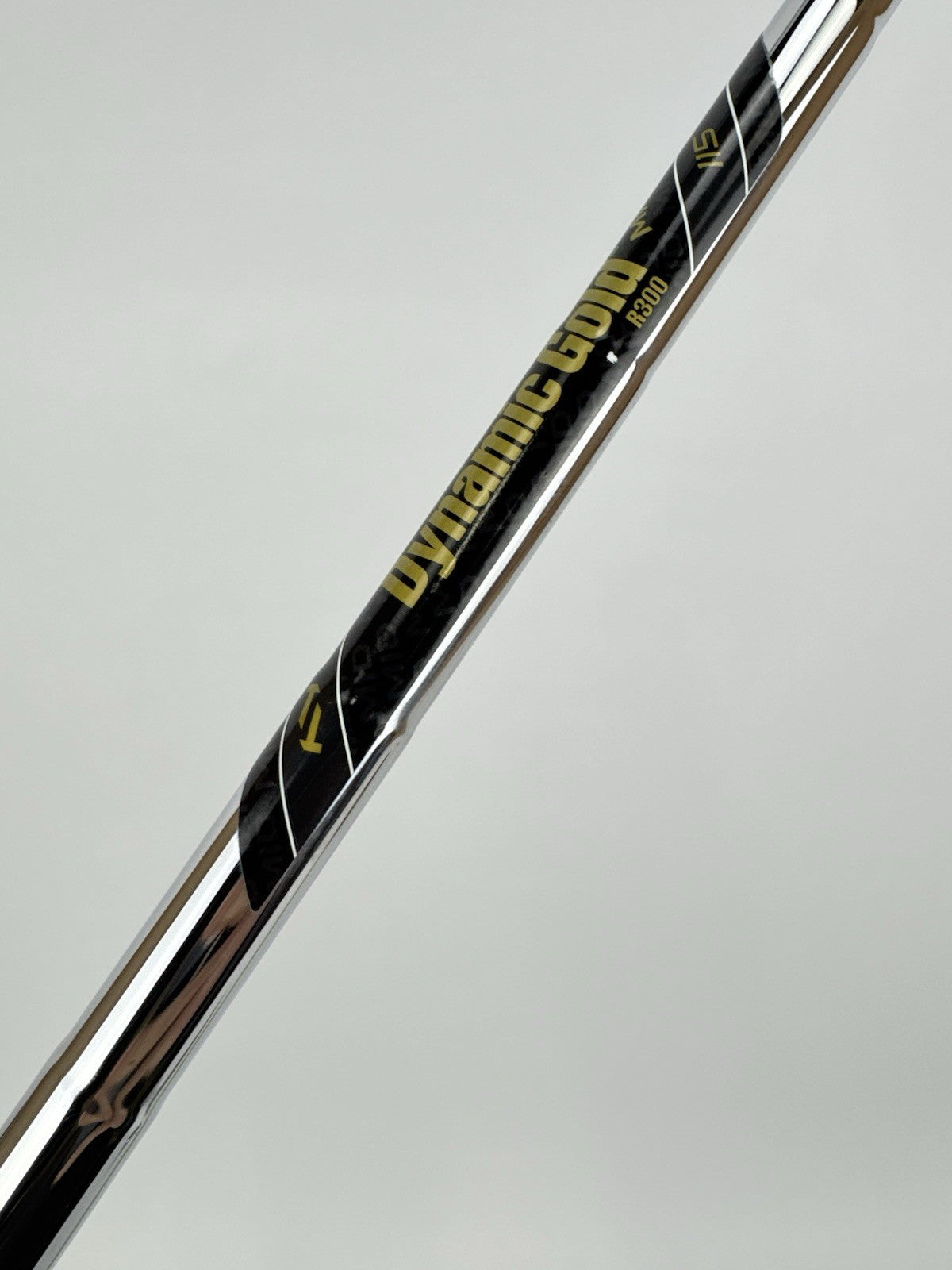 Dynamic Gold 115 Iron Shaft Mid R300 Regular Flex Steel /Pured/ 36” /0.355/312393
