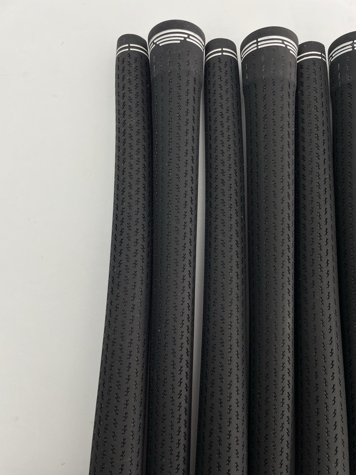 New Lamkin Golf Grips (10) Standard /+58R /Arccos Compatible /Black /White/298754