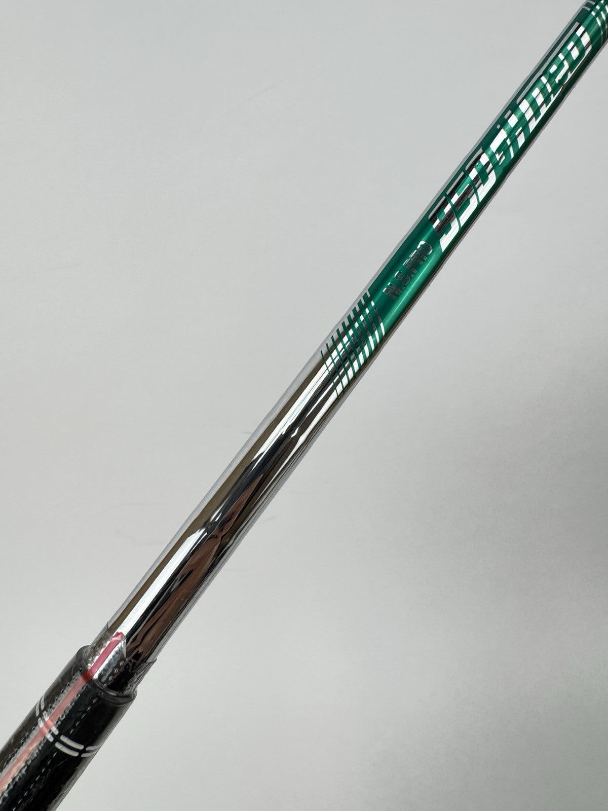 Nippon 950GH Neo Iron Shaft Regular Steel 36.5” /0.355 Tapered /Gripped /344571