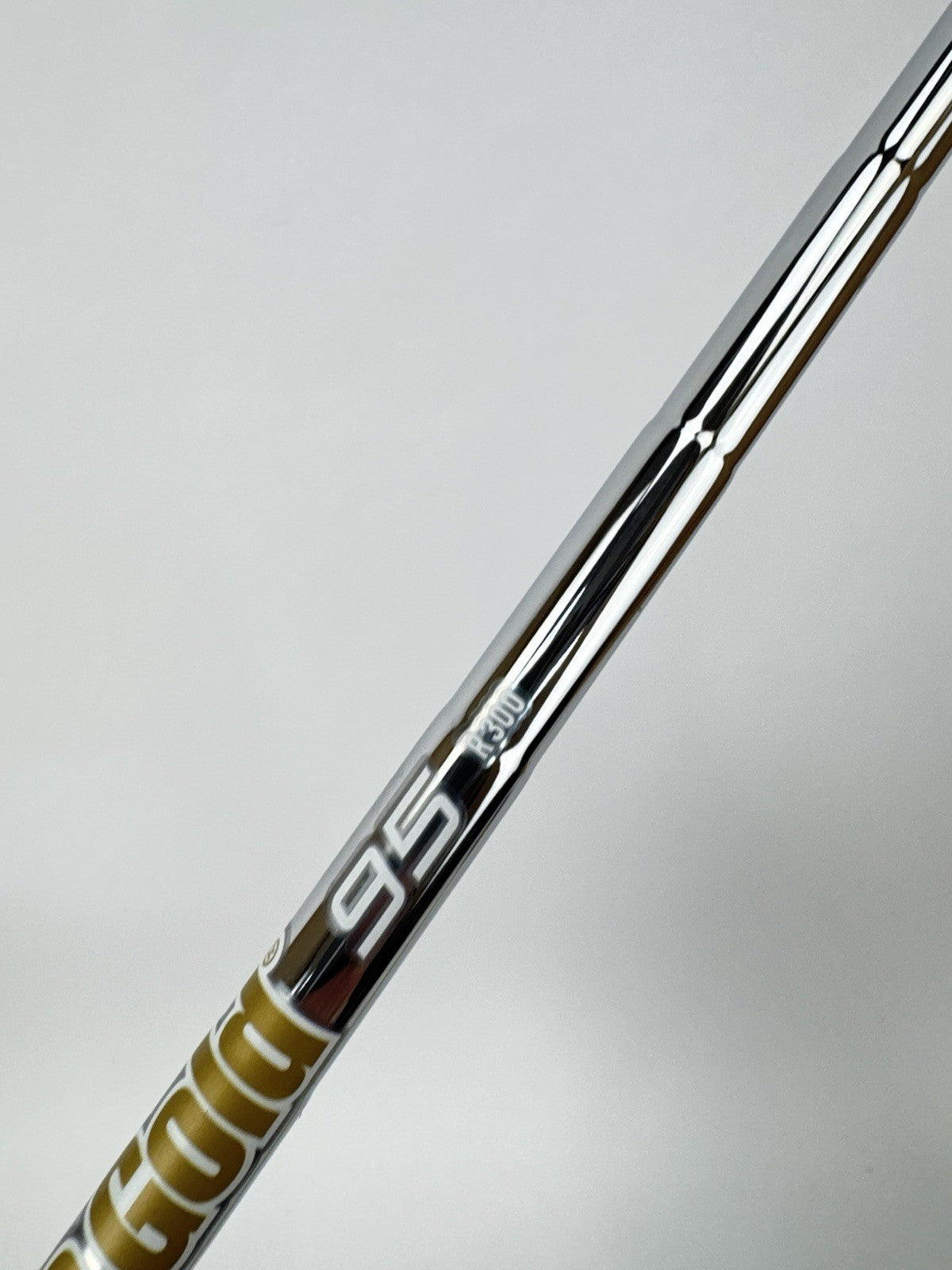Dynamic Gold 95 Iron Shaft R300 Regular Flex Steel 35.25” /0.355 Tapered /335634
