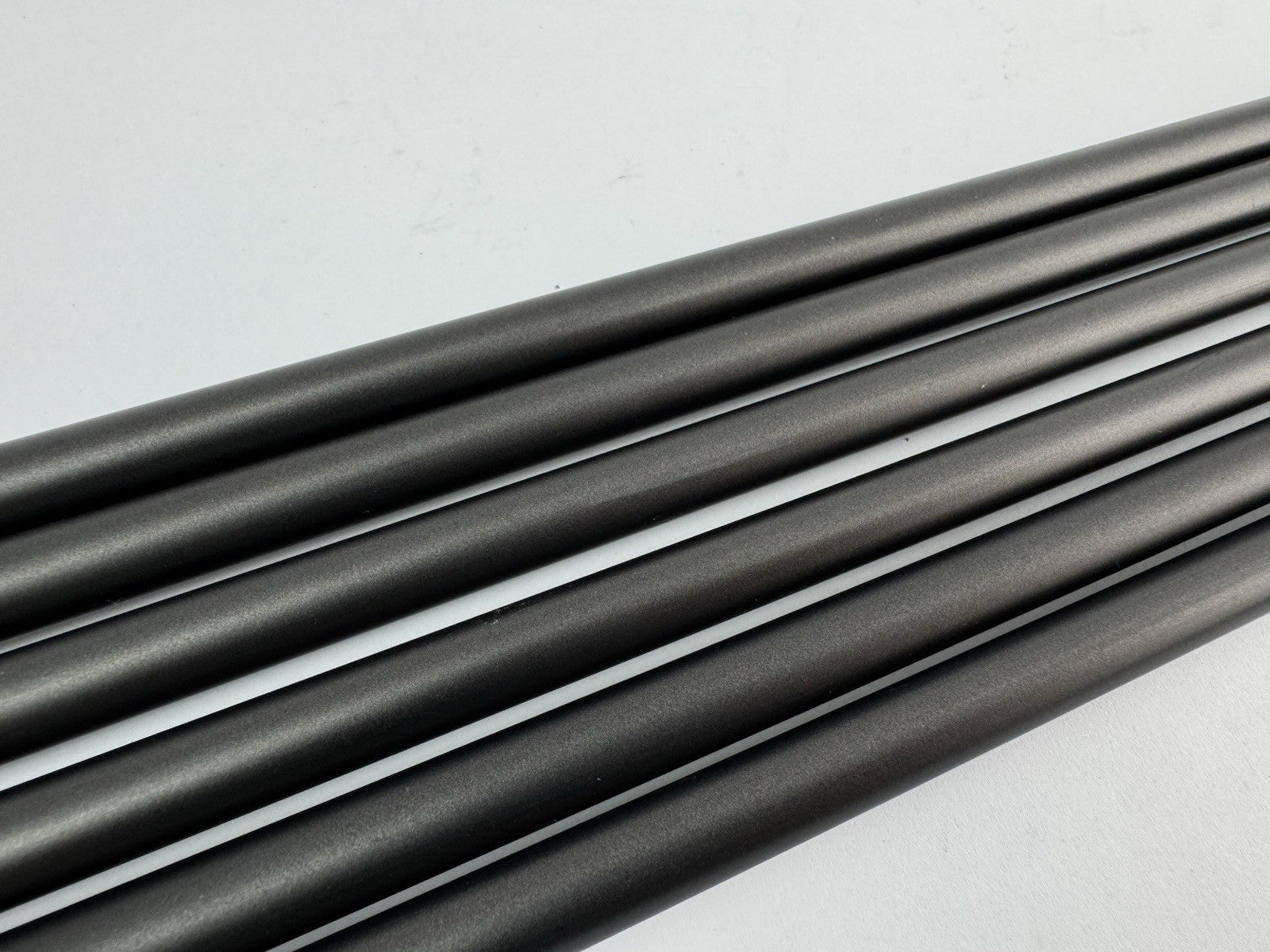 UST Recoil Iron Shaft Set (6) 760 ES F3 Regular Graphite 0.355 Tapered /2855311