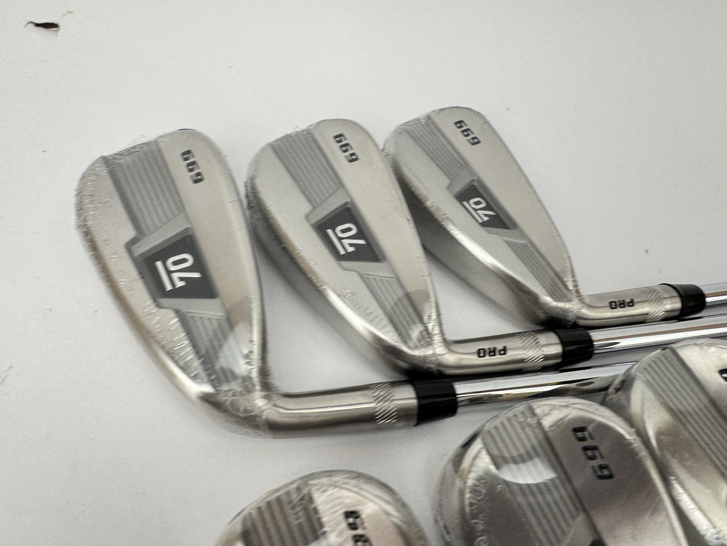 Sub70 699 Irons V2 5-PW Left Handed Elevate 95 Vss Regular Steel /New /343502