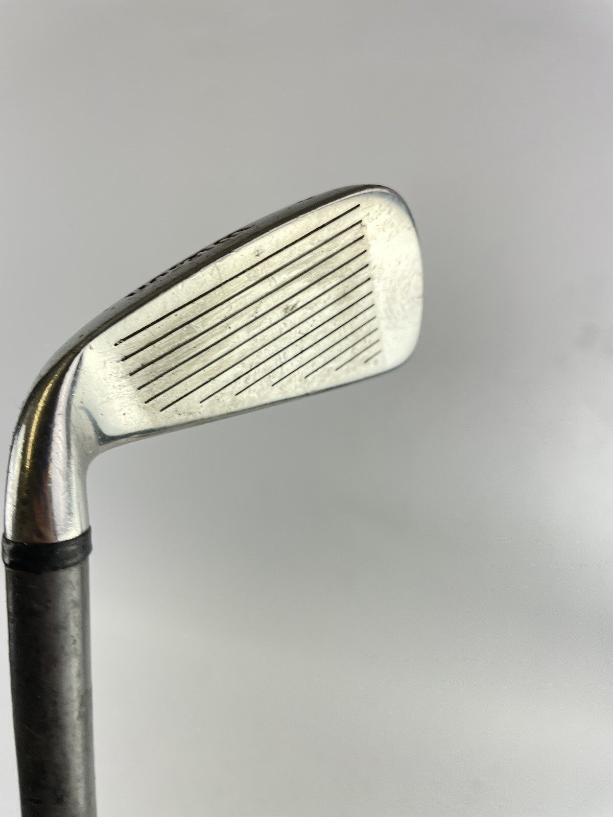 Wilson Fatshaft 4 Iron Regular Flex Graphite /Wilson Grip /Right Handed /102877