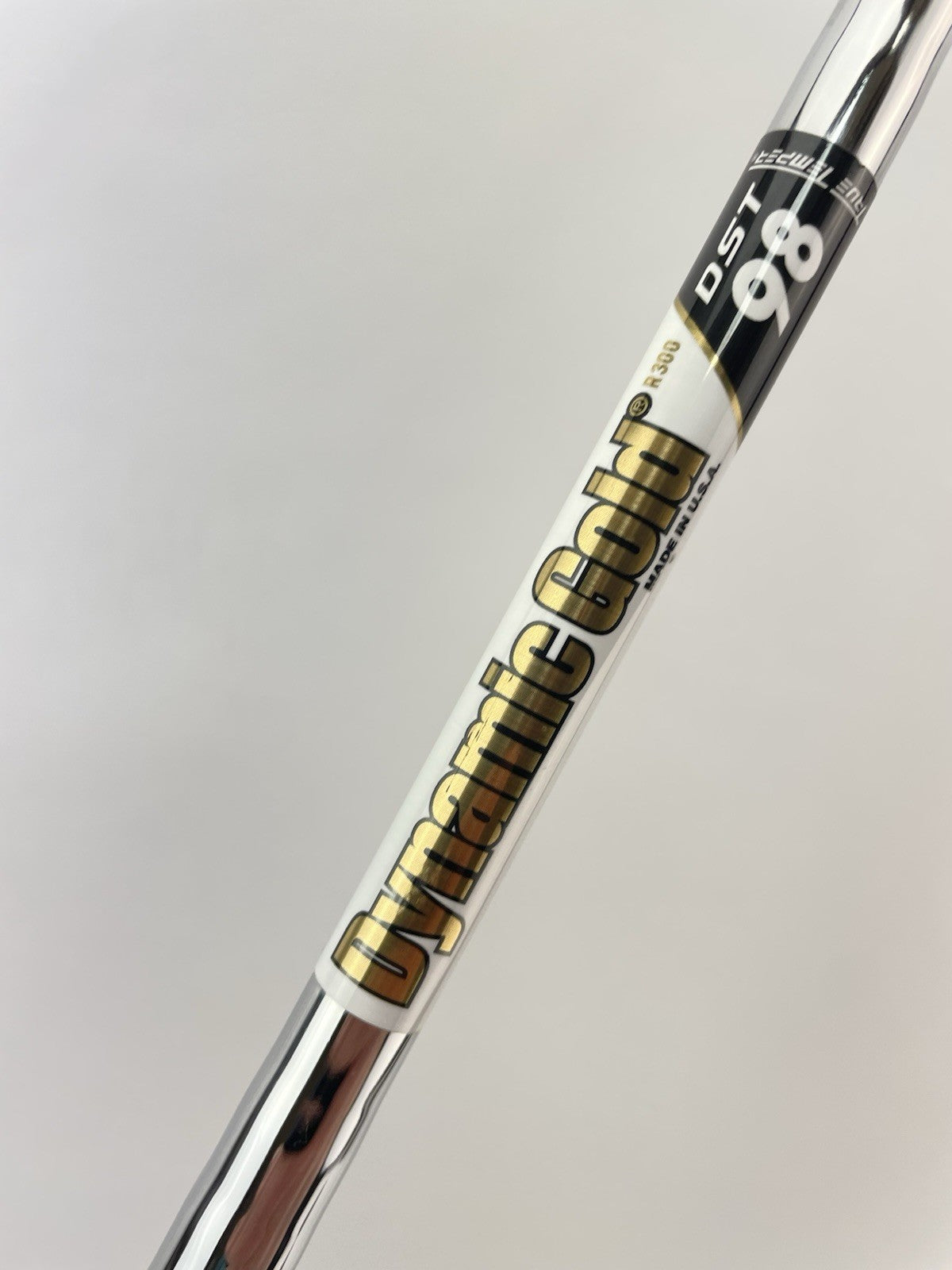Dynamic Gold DST 98 Iron Shaft Regular Flex Steel 36.25 /0.355 /Lamkin /254992