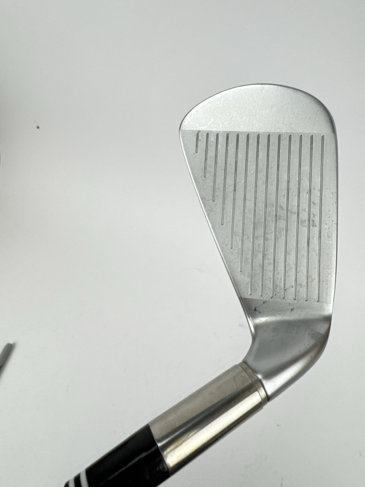Srixon ZX4 7 Iron Left Handed Regular Graphite +1” /New Grip /Demo /3315711