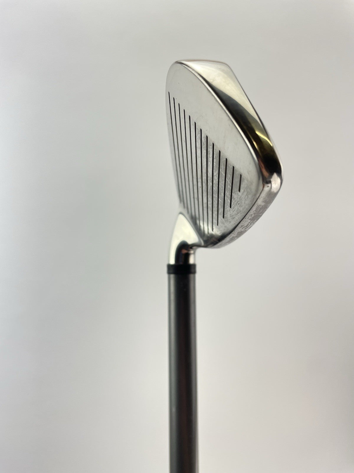 Wilson Deep Red 6 Iron Women’s Flex Graphite /Right Handed /New Grip /2813810