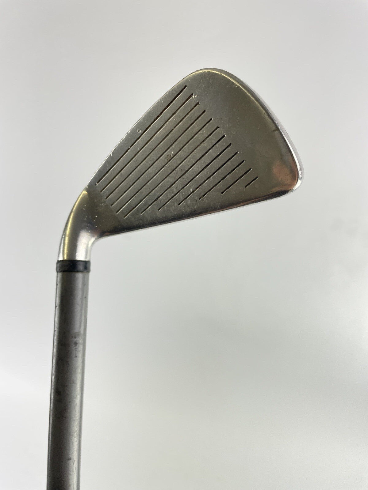 Wilson Fatshaft 4 Iron Regular Flex Graphite /Wilson Grip /Right Handed /102879