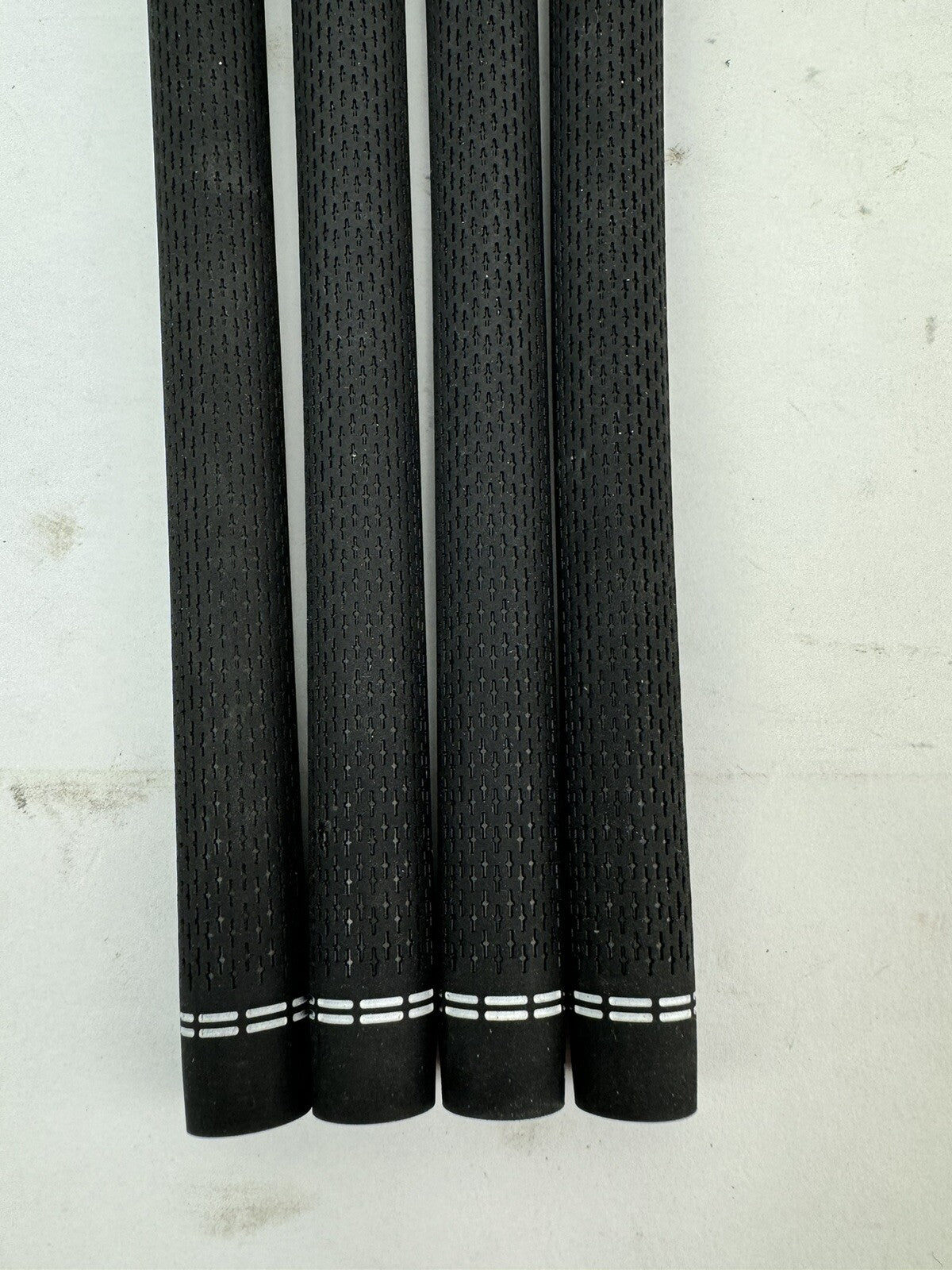 Golf Pride Tour Velvet Golf Grips (4) Standard /60R /Mens /195412