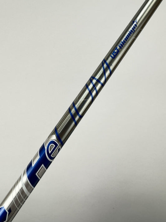 Callaway Quantum Driver Shaft UST Helium F4 Stiff Graphite 44.5” /Mid Grip/360500