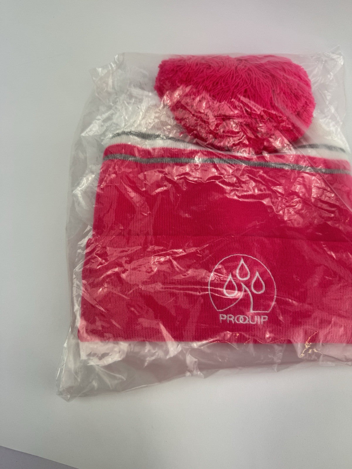 Proquip Golf Beanie Fleece Line Bobble /One Size /Pink /White /New /286471