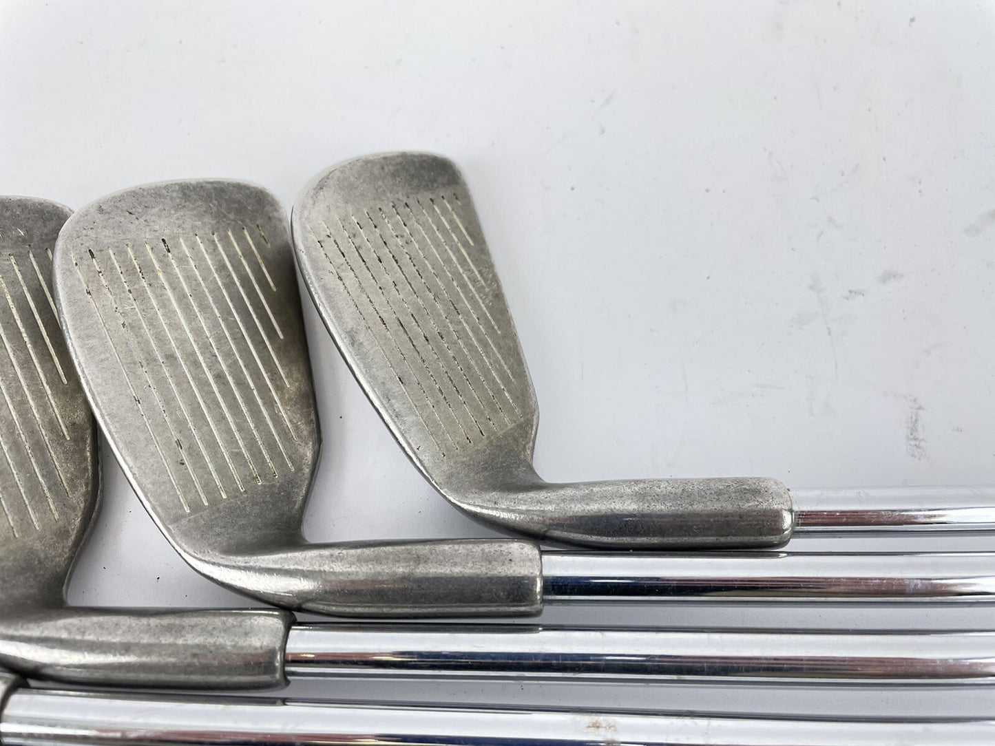 Wilson Irons Mens Dyna-Sole 6-PW Regular Flex Steel /Good Grips /17575