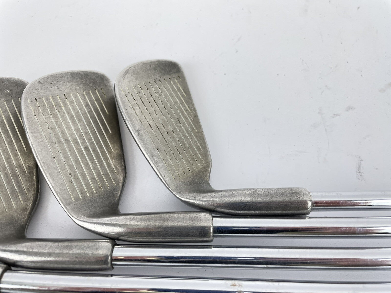 Wilson Irons Mens Dyna-Sole 6-PW Regular Flex Steel /Good Grips /17575