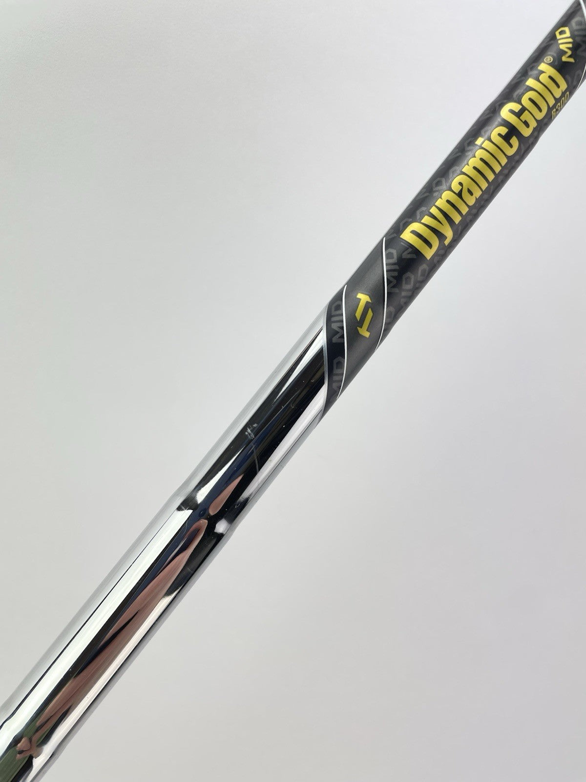 Dynamic Gold Mid Iron Shaft 115 Regular Flex Steel 35.25 /0.355 Tapered /297201