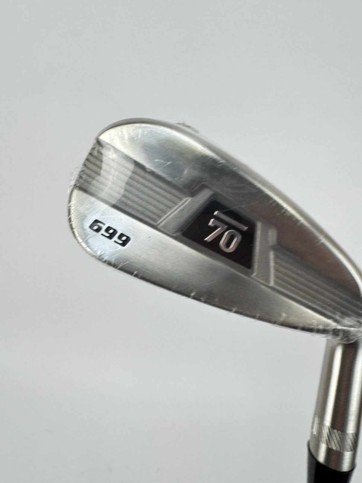 Sub 70 699 V2 4 Iron 20* Aldila Rogue Regular Graphite /Right Handed /339802