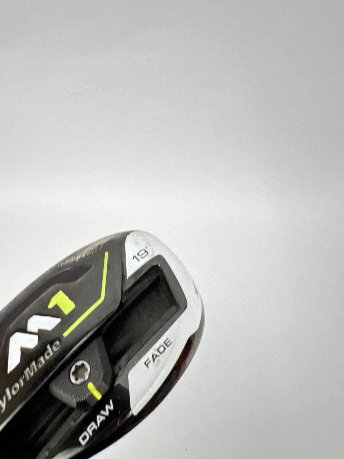 Taylormade M1 3 Hybrid 19* Left Handed Fujikura Regular Graphite/New Shaft/350244