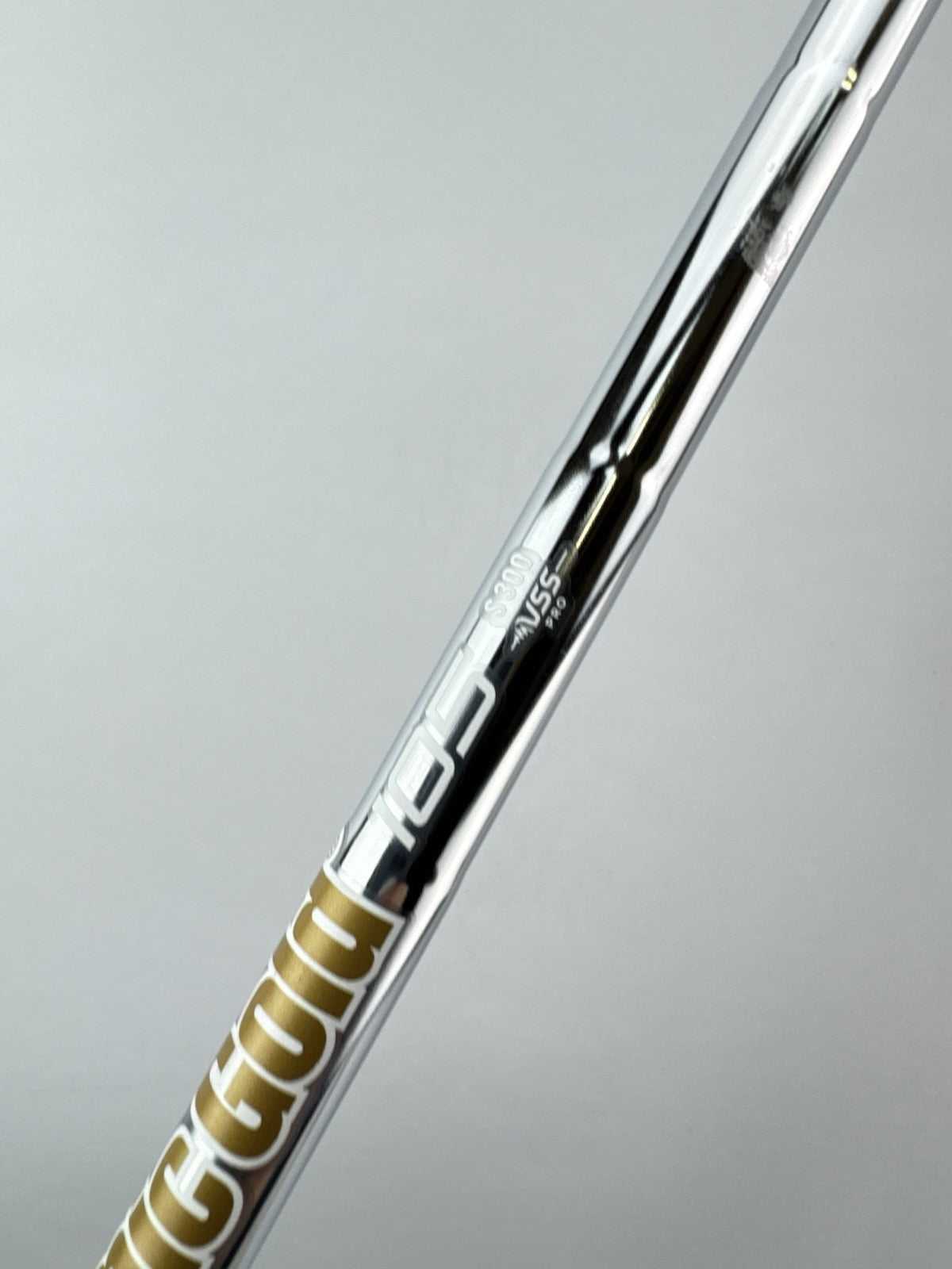 Dynamic Gold 105 Iron Shaft S300 Stiff Flex Steel 35.25 /0.355 Tapered /254946