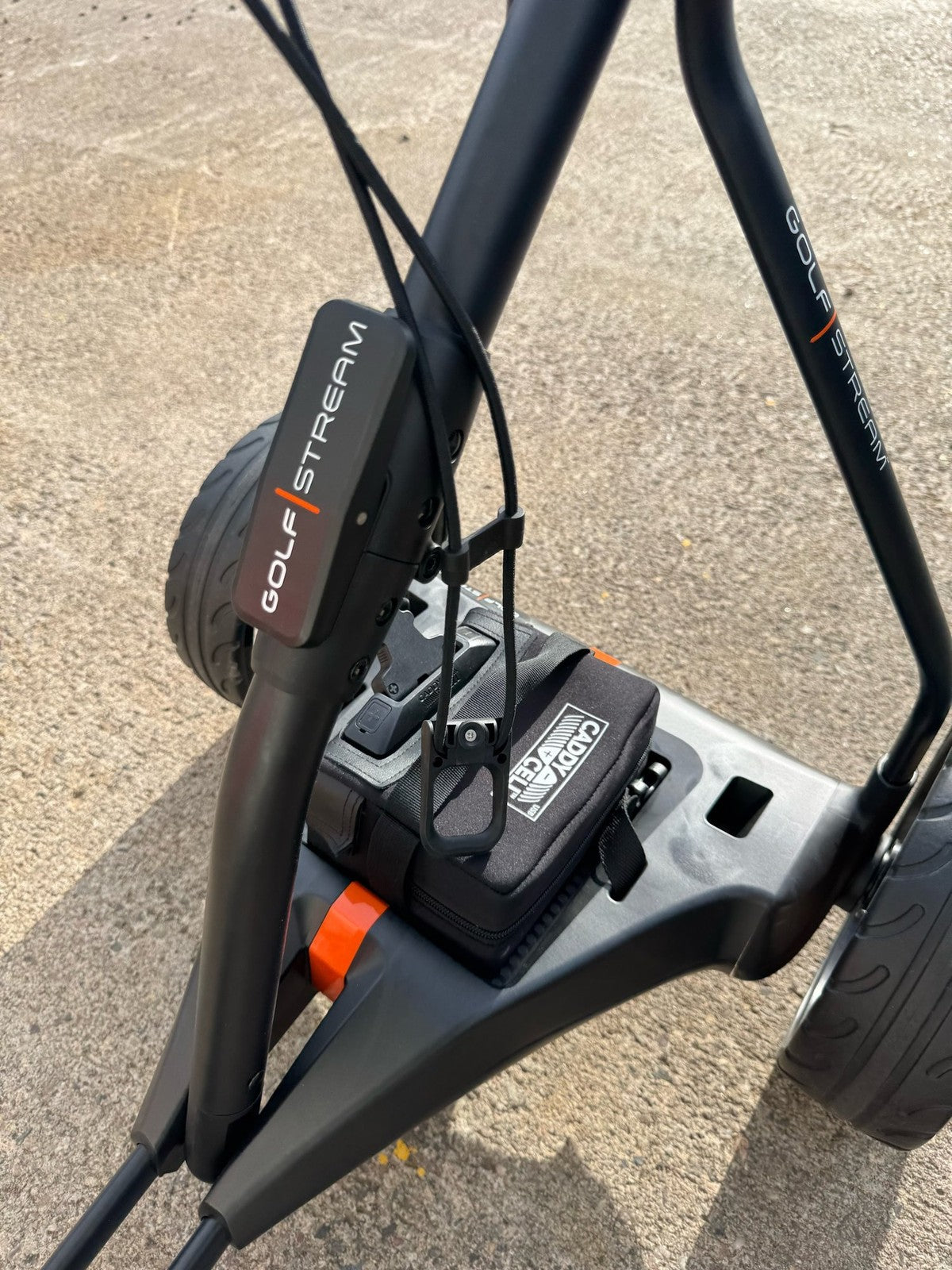 Golf Stream GX7 Electric Golf Trolley 3 Wheel Lithium Battery Excellent 1/374133