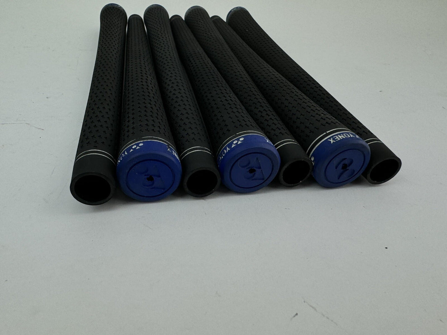 Yonex Golf Grips Set (7) Mens Standard /Black/Blue /Pulled /188757
