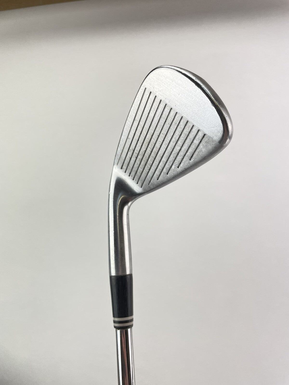 Cleveland CG2 6 Iron DG Stiff Flex Steel /Right Handed /New Grip /2057414