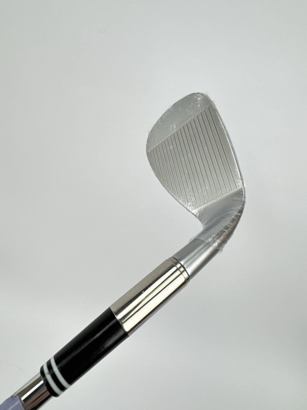 Cleveland RTX Zipcore Wedge 54* Left Handed KBS Hi-Rev 2.0 125 Stiff Steel/327429