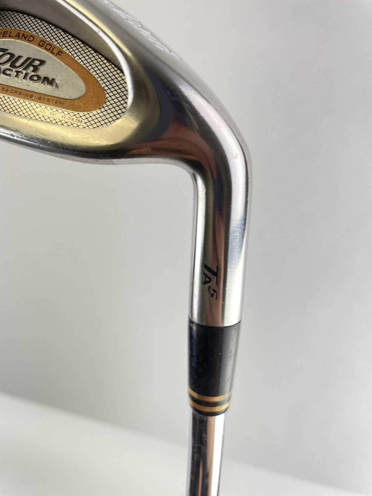 Cleveland Tour Action 4 Iron TA5 Stiff Flex Steel /Right Handed /New Grip /112753