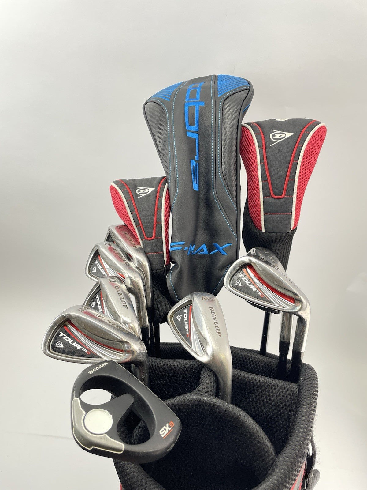 Dunlop Golf Package Set 11 Clubs Regular Flex Graphite /Right /Stand Bag /285560