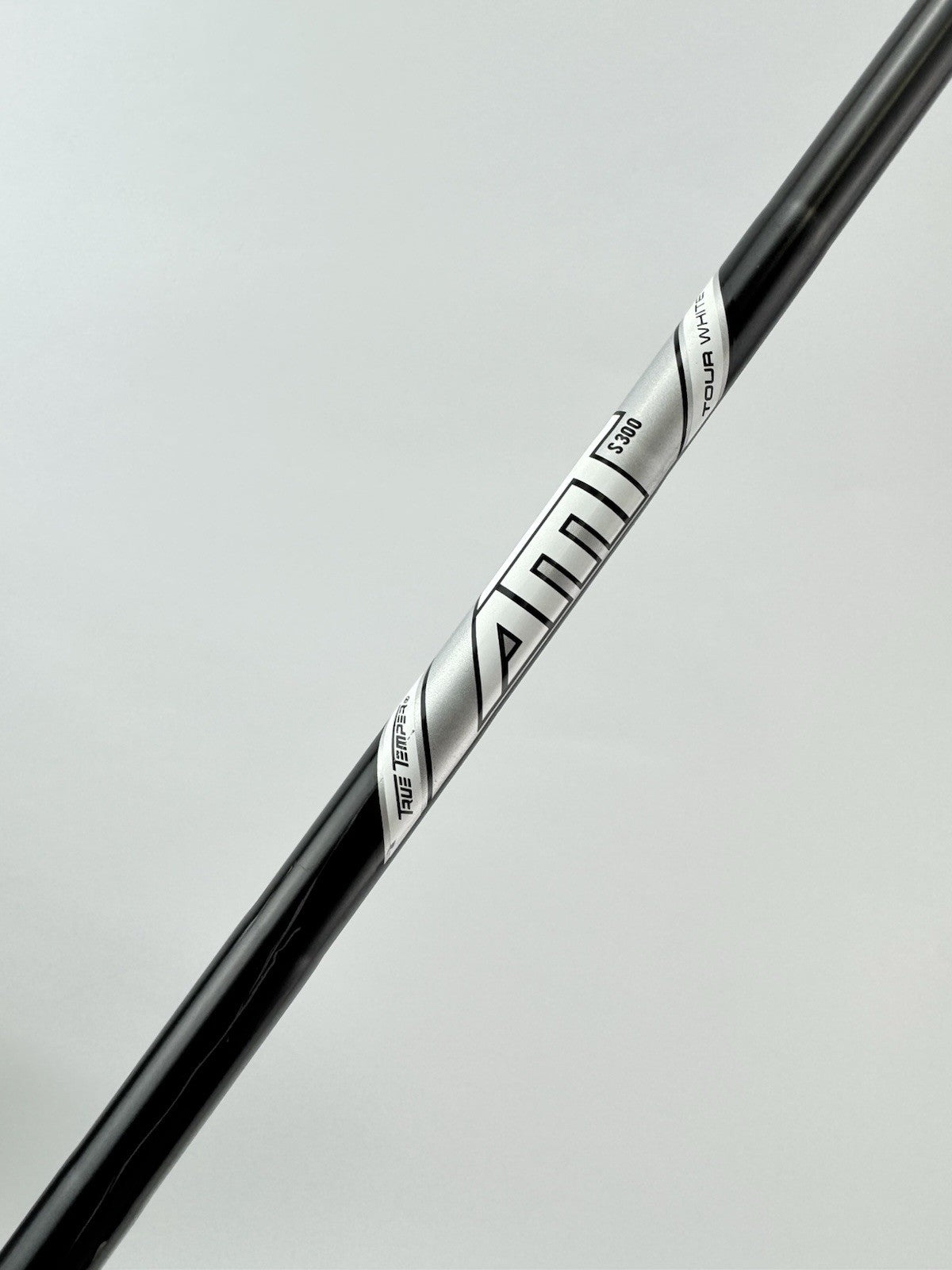 AMT Tour White Iron Shaft S300 Stiff Steel Blackout 35.625” 0.355 Tapered /285740