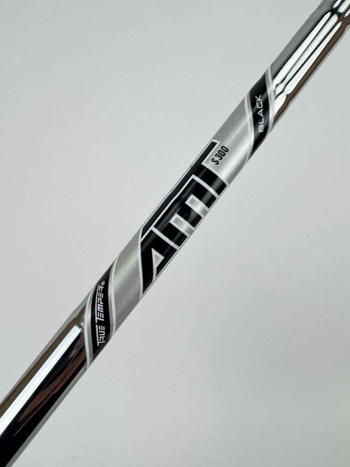 True Temper AMT Black Iron Shaft S300 Stiff Steel 35” /0.355 Tapered /331102