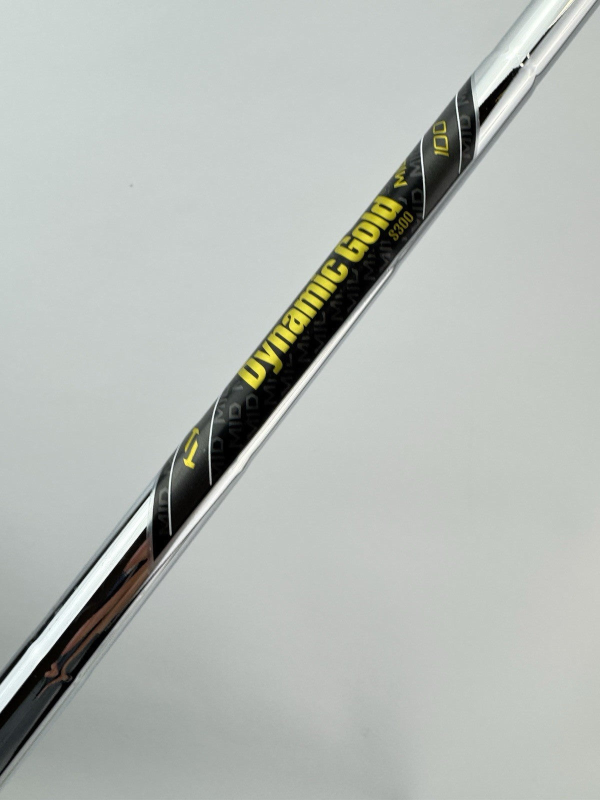 Dynamic Gold Mid 100 Iron Shaft S300 Stiff Flex Steel 35.25/0.355 Tapered /291401