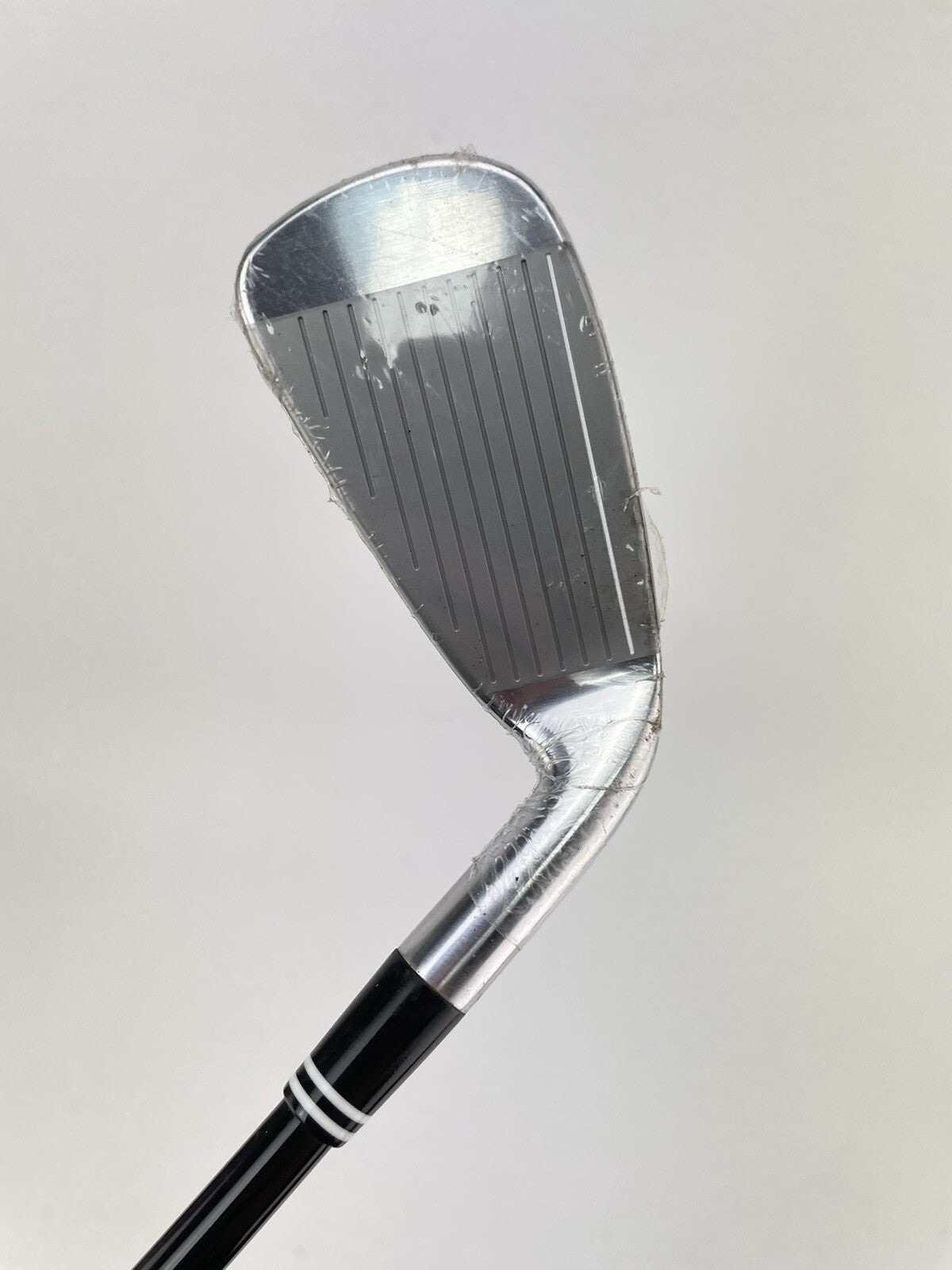 Cleveland 588MT 4 Iron Left Handed UST Regular Flex Graphite /New /165249