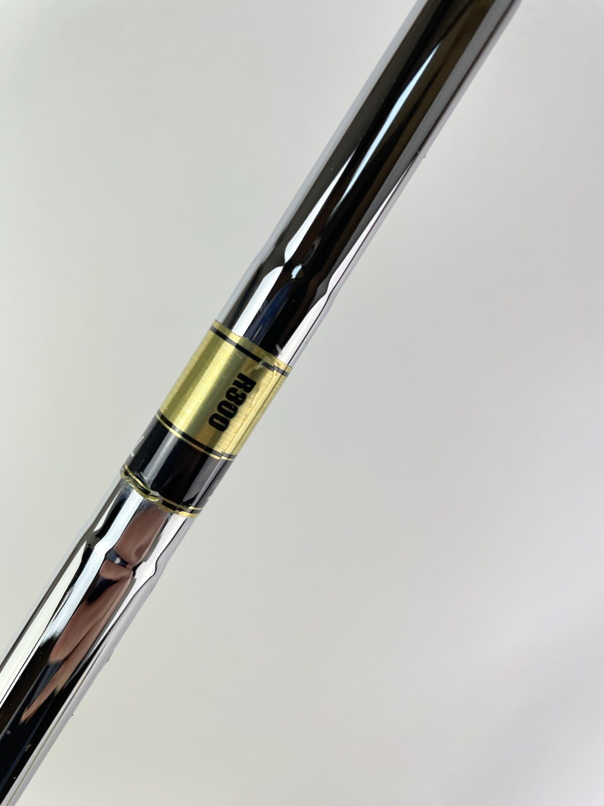 Dynamic Gold R300 Iron Shaft Regular Steel 34.75" /0.370 Parallel /149014
