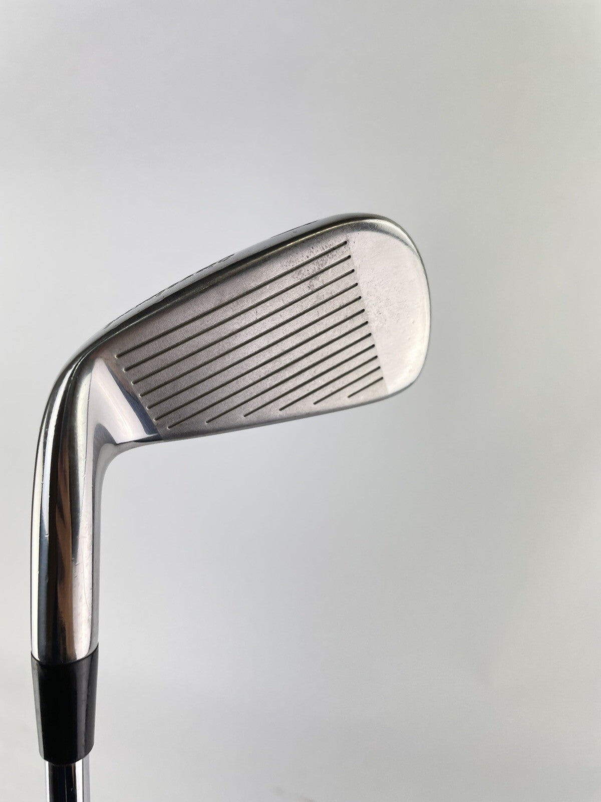 Cleveland 4 Iron CG Red R300 Regular Steel /Right /New Grip /124889