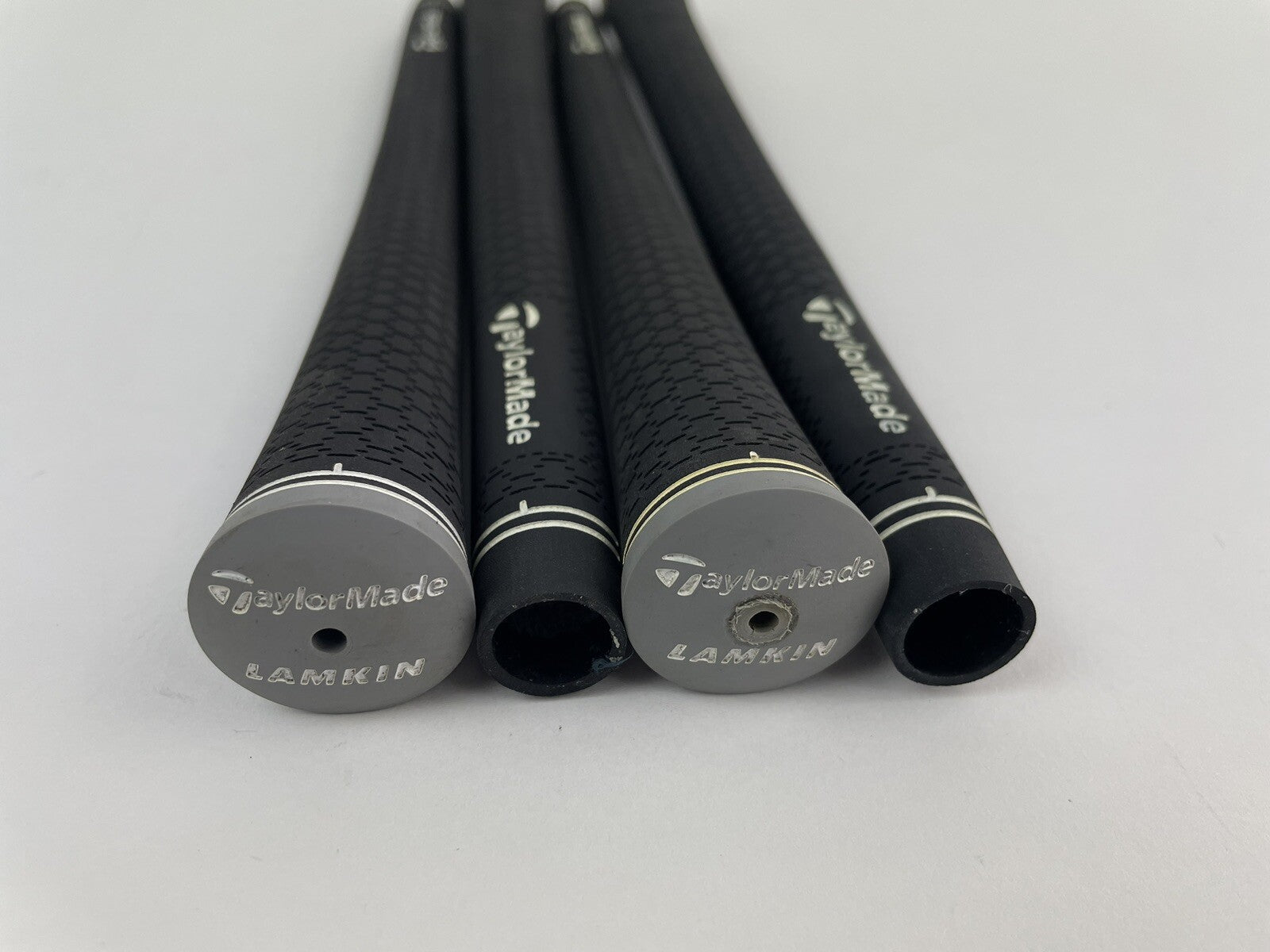 Lamkin Taylormade Golf Grips (4) Standard /Black /Grey /Pulled /205585