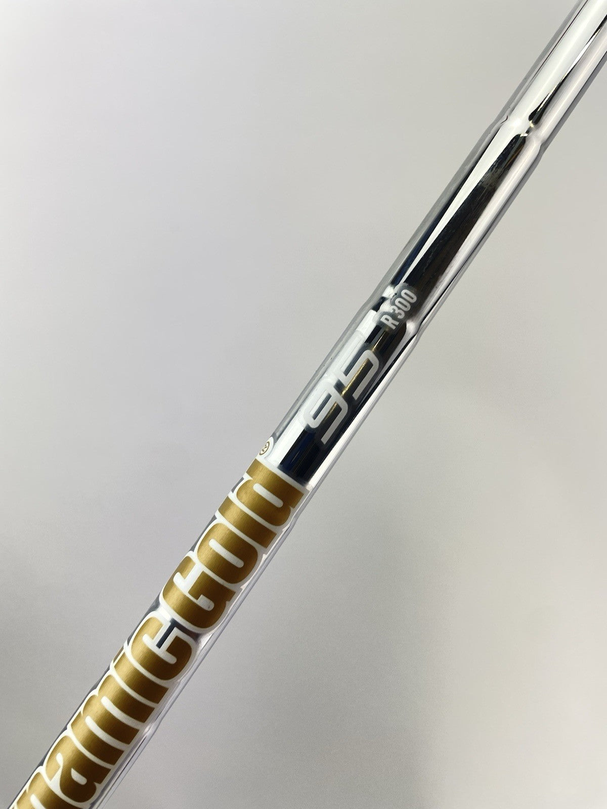 Dynamic Gold 95 Iron Shaft Regular Flex Steel 35.25” /0.355 Tapered /301423