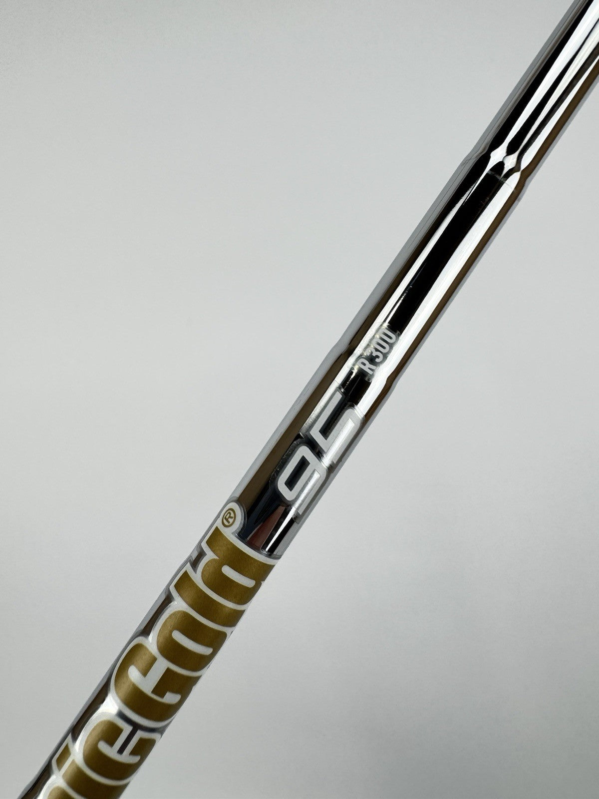 Dynamic Gold 95 Iron Shaft R300 Regular Flex Steel 37”/0.355 Tapered /314724